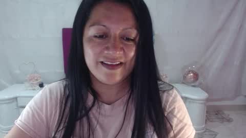 Snapshot of saharajonson chatting on 3, 11, 2025 saharajonson online show from 3, 11, 2025