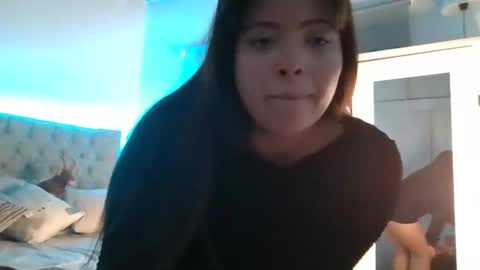 ..-            -.. online show from 23, 9, 2025