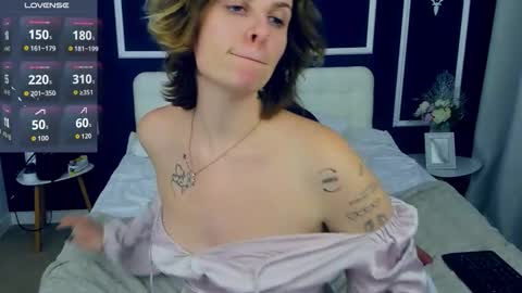 Adel online show from 17, 10, 2025