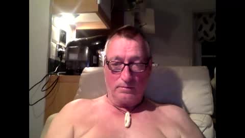 sail_naked online show from 11, 10, 2025