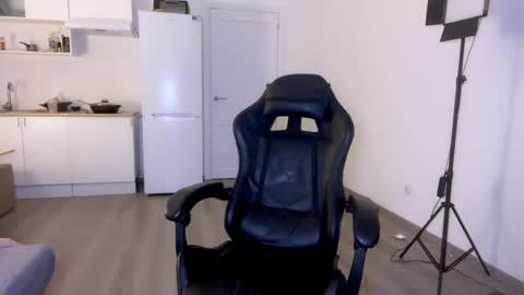 Sofia online show from 9, 3, 2025