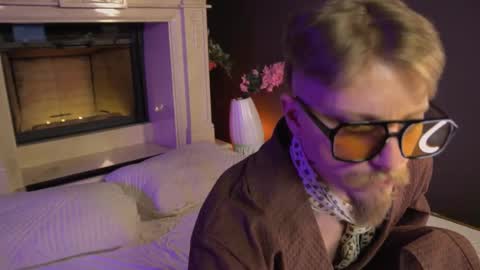 Snapshot of saint__vicious chatting on 4, 3, 2025 saint__vicious online show from 4, 3, 2025