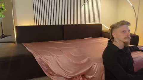 Snapshot of saint__vicious chatting on 5, 3, 2025 saint__vicious online show from 5, 3, 2025