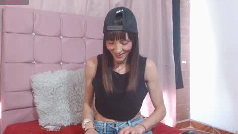 Sakura Skinny online show from 11, 12, 2024