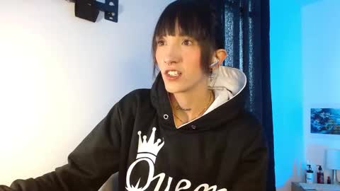 Sakura Skinny online show from 27, 1, 2025