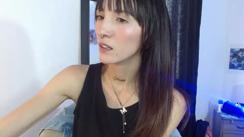 Sakura Skinny online show from 27, 2, 2025