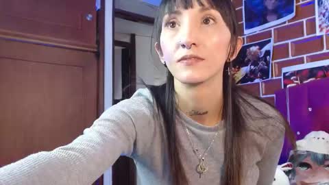 Sakura Skinny online show from 7, 3, 2025