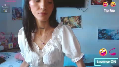 Sakura Skinny online show from 15, 10, 2025