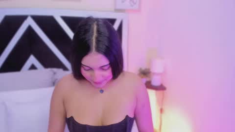 Salem online show from 3, 11, 2025