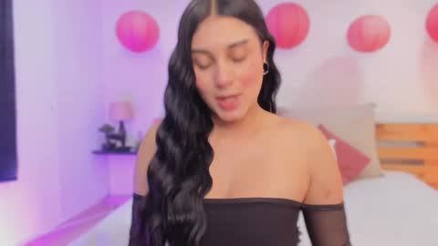 Salem online show from 5, 11, 2025