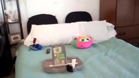 Snapshot of salis1981 chatting on 18, 10, 2025 salis1981 online show from 18, 10, 2025