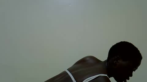 Snapshot of sallie_ chatting on 16, 3, 2026 naomi online show from 16, 3, 2026