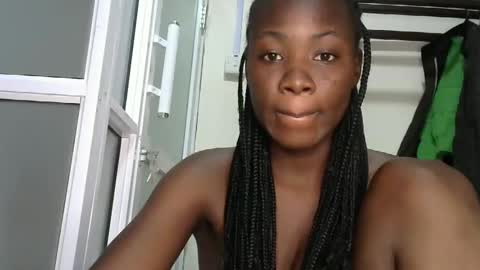 Snapshot of sally_beauty2023 chatting on 19, 2, 2025 sally_beauty2023 online show from 19, 2, 2025