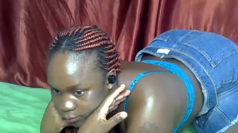 Snapshot of sally_bee1 chatting on 28, 6, 2026 sally_bee1 online show from 28, 6, 2026