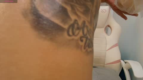 Snapshot of sally_diaz chatting on 10, 4, 2026 Sally online show from 10, 4, 2026