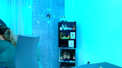 sally_ricci online show from 17, 9, 2025