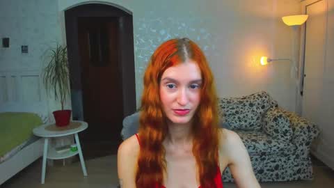 Snapshot of sallybiscuit chatting on 9, 10, 2025 Sally online show from 9, 10, 2025