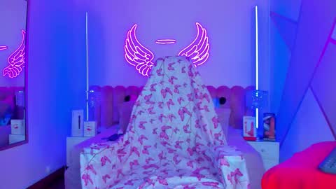 Snapshot of sallybrown_ chatting on 25, 2, 2026 miss Sally online every night from 1am to 8am Colombia time online show from 25, 2, 2026