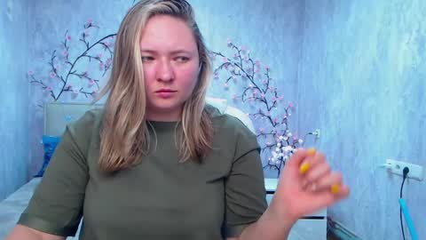 Snapshot of sallyverda chatting on 18, 5, 2026 Sally online show from 18, 5, 2026