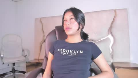 salmaportman_ online show from 15, 5, 2026