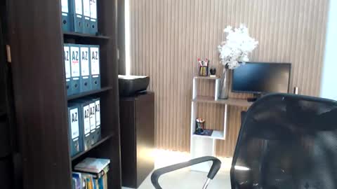 Salome online show from 4, 4, 2026