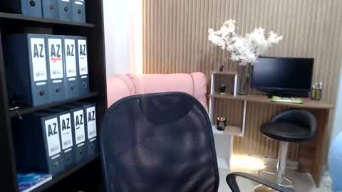 Snapshot of salome_010 chatting on 24, 4, 2026 Salome online show from 24, 4, 2026
