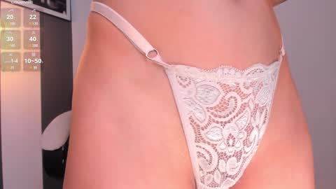 Snapshot of salome__evans chatting on 10, 1, 2025 salome__evans online show from 10, 1, 2025