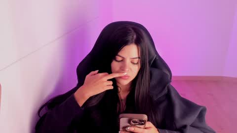 Snapshot of salomee_11 chatting on 5, 12, 2024 salo online show from 5, 12, 2024