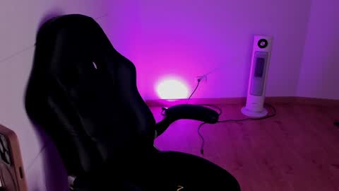 Snapshot of salomee_11 chatting on 9, 12, 2024 salo online show from 9, 12, 2024