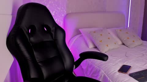 Snapshot of salomee_11 chatting on 4, 2, 2025 salo online show from 4, 2, 2025