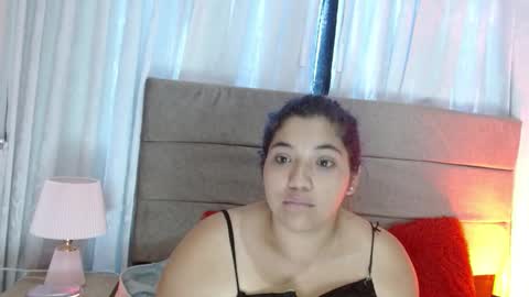 Snapshot of salomehotty_ chatting on 8, 10, 2025 salomehotty_ online show from 8, 10, 2025