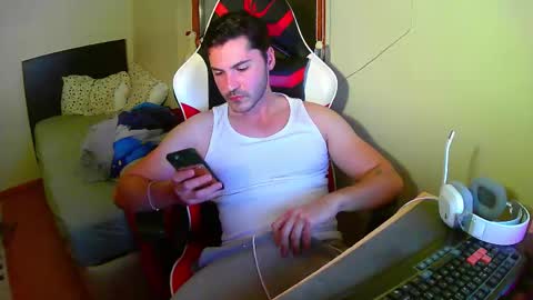 Snapshot of salomenseks chatting on 15, 11, 2025 canfuck online show from 15, 11, 2025