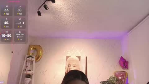 Snapshot of saloomee__ chatting on 3, 10, 2025 SALOME online show from 3, 10, 2025