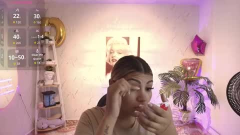 Snapshot of saloomee__ chatting on 4, 10, 2025 SALOME online show from 4, 10, 2025