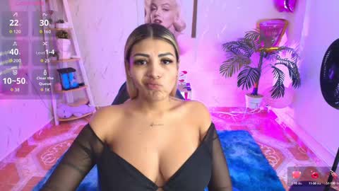 Snapshot of saloomee__ chatting on 7, 10, 2025 SALOME online show from 7, 10, 2025