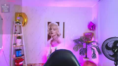 Snapshot of saloomee__ chatting on 10, 10, 2025 SALOME online show from 10, 10, 2025