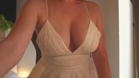 IsaBella-  online show from 15, 6, 2026