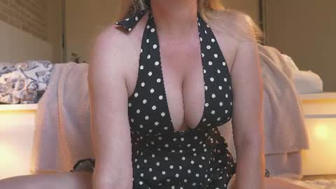 IsaBella-  online show from 19, 6, 2026