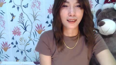 Snapshot of saltwatermuse chatting on 8, 11, 2025 Ask me online show from 8, 11, 2025