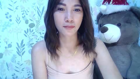 Snapshot of saltwatermuse chatting on 4, 12, 2025 Ask me online show from 4, 12, 2025