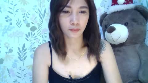 Snapshot of saltwatermuse chatting on 5, 12, 2025 Ask me online show from 5, 12, 2025