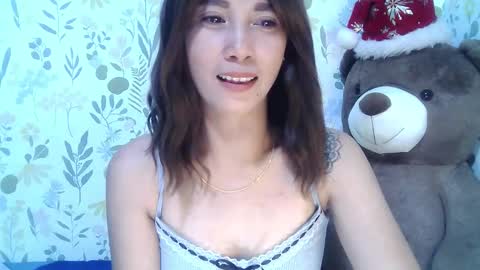 Snapshot of saltwatermuse chatting on 14, 12, 2025 Ask me online show from 14, 12, 2025