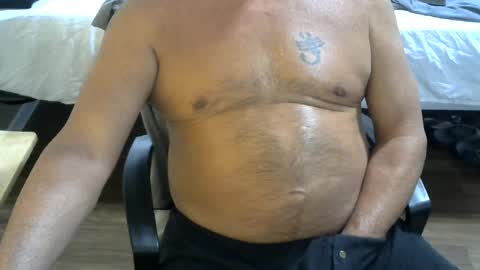 Snapshot of saltydogg chatting on 12, 7, 2026 Saltyy online show from 12, 7, 2026