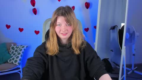 Snapshot of salut_love chatting on 13, 2, 2025 Ruby online show from 13, 2, 2025