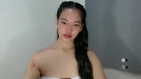 Snapshot of salva_fuckdoll chatting on 19, 10, 2025 Salva online show from 19, 10, 2025