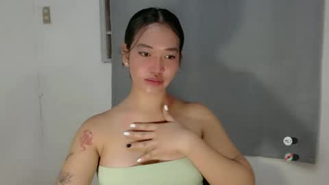 Snapshot of salva_fuckdoll chatting on 7, 11, 2025 Salva online show from 7, 11, 2025