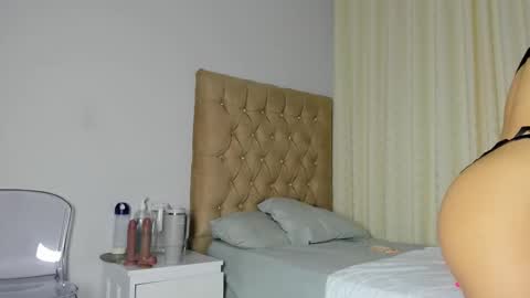 Snapshot of salytexas chatting on 27, 10, 2025 Maddyluxe online show from 27, 10, 2025