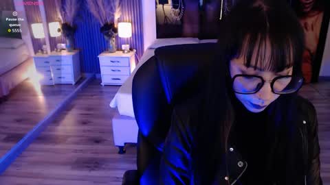 SAM MANSON online show from 27, 11, 2025