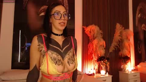 SAM MANSON online show from 11, 5, 2026