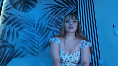 Snapshot of samaantha_white_ chatting on 15, 9, 2025 Samaantha online show from 15, 9, 2025